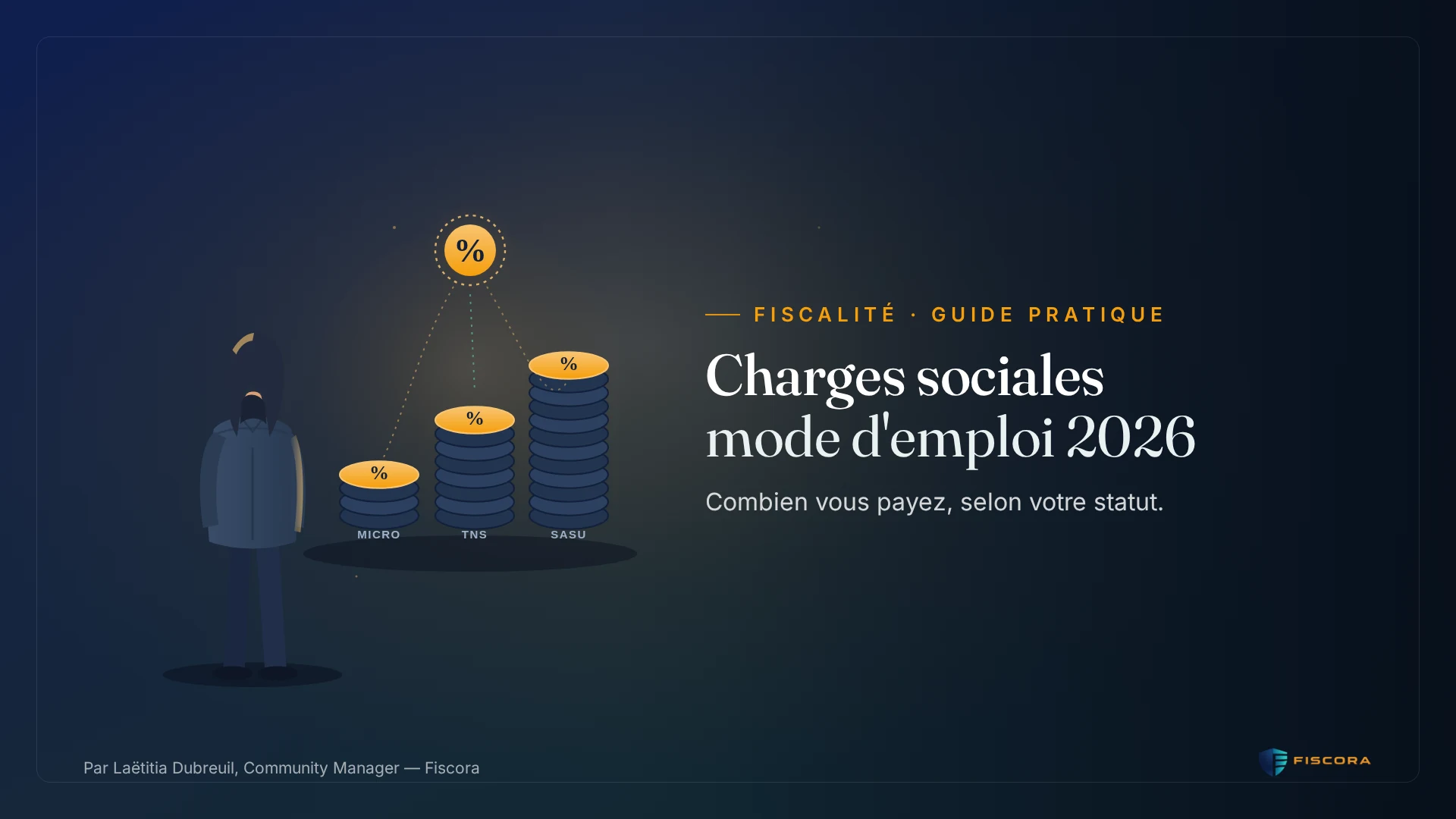 Entrepreneur calculant ses charges sociales sur ordinateur, tableau des taux de cotisations 2026